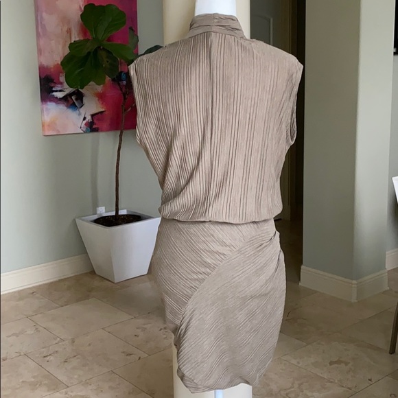 Nude V Neck Sleeveless Dress Rachel Roy - Picture 4 of 7